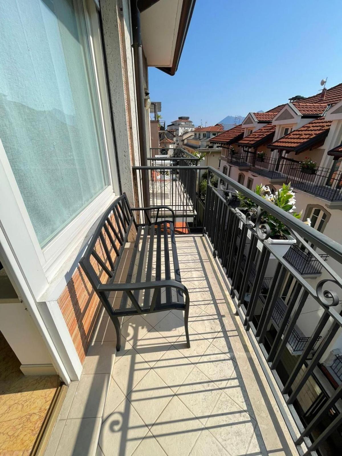 Family Apartment Vista Lago Stresa Exterior foto